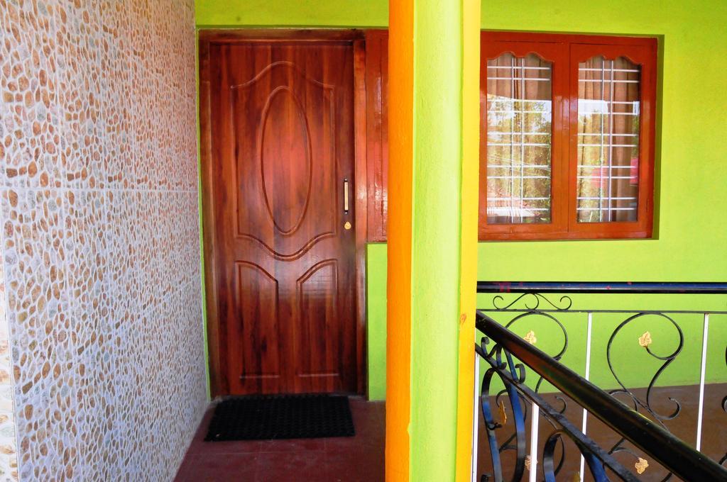 Akashadeepa Homestay Madikeri Kültér fotó